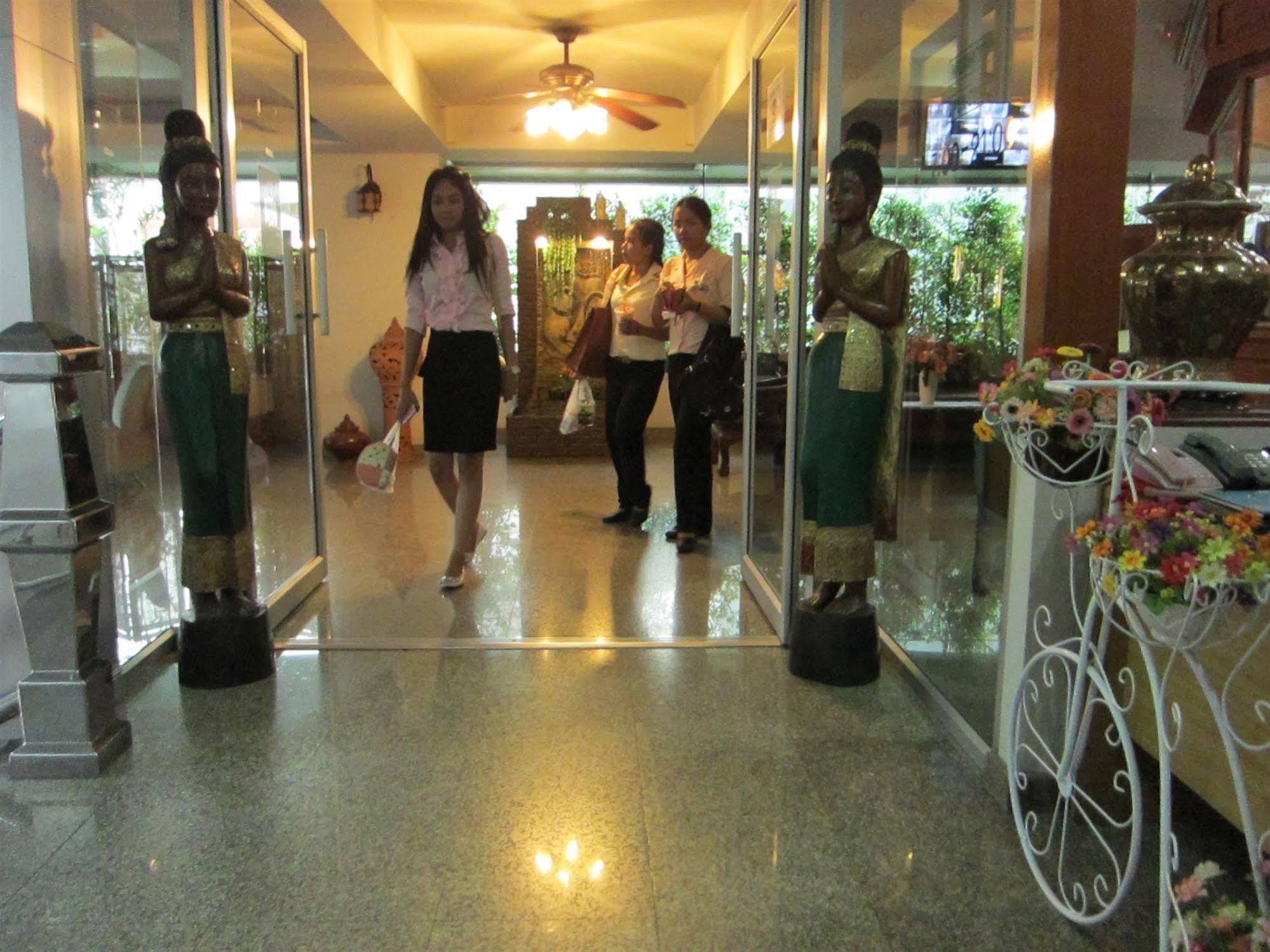 Galleria@subway Apartment *