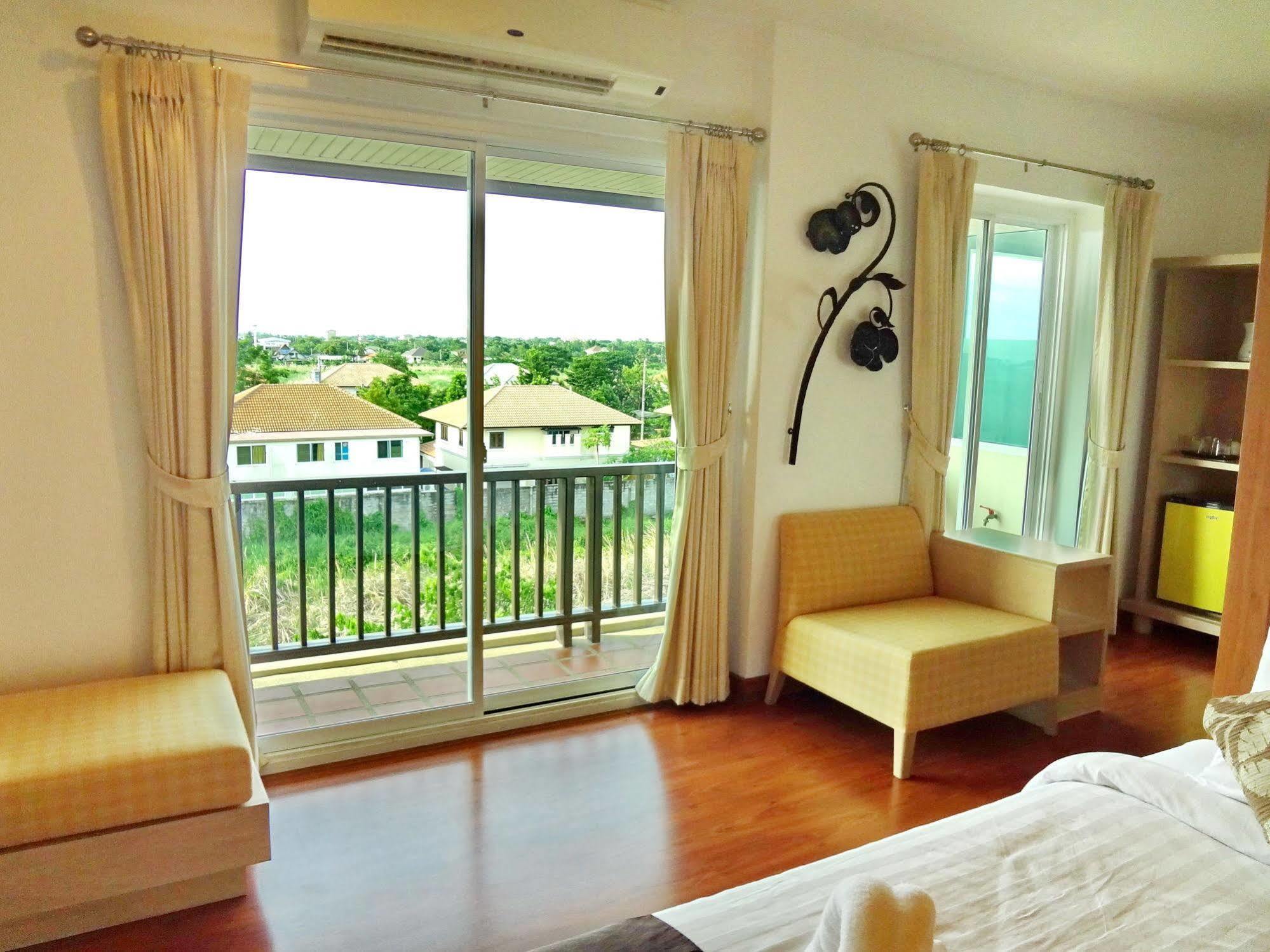 Hotell Bussaba Suvarnabhumi Airport Bangkok