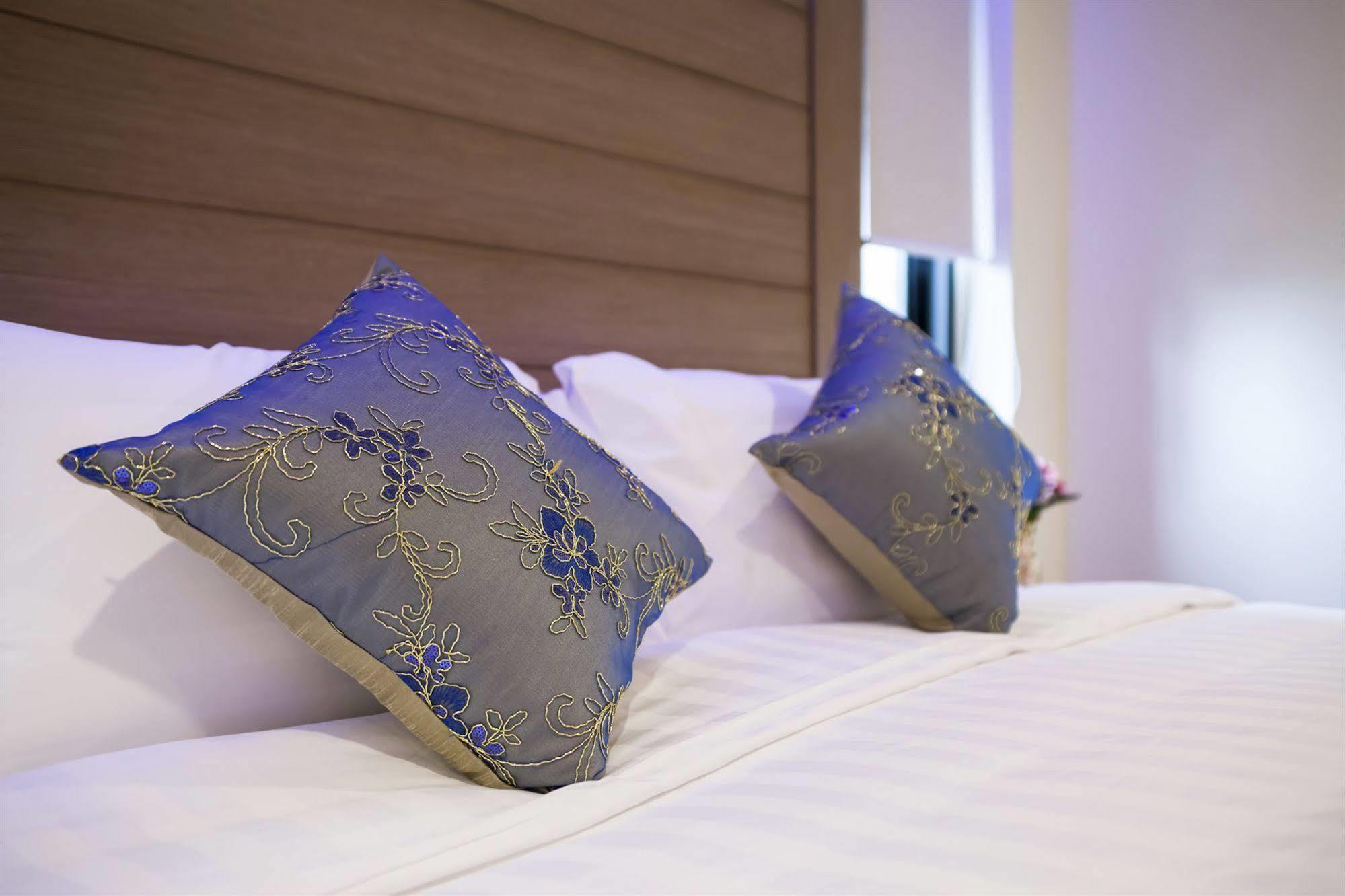 Eleven Avenue Hotell
