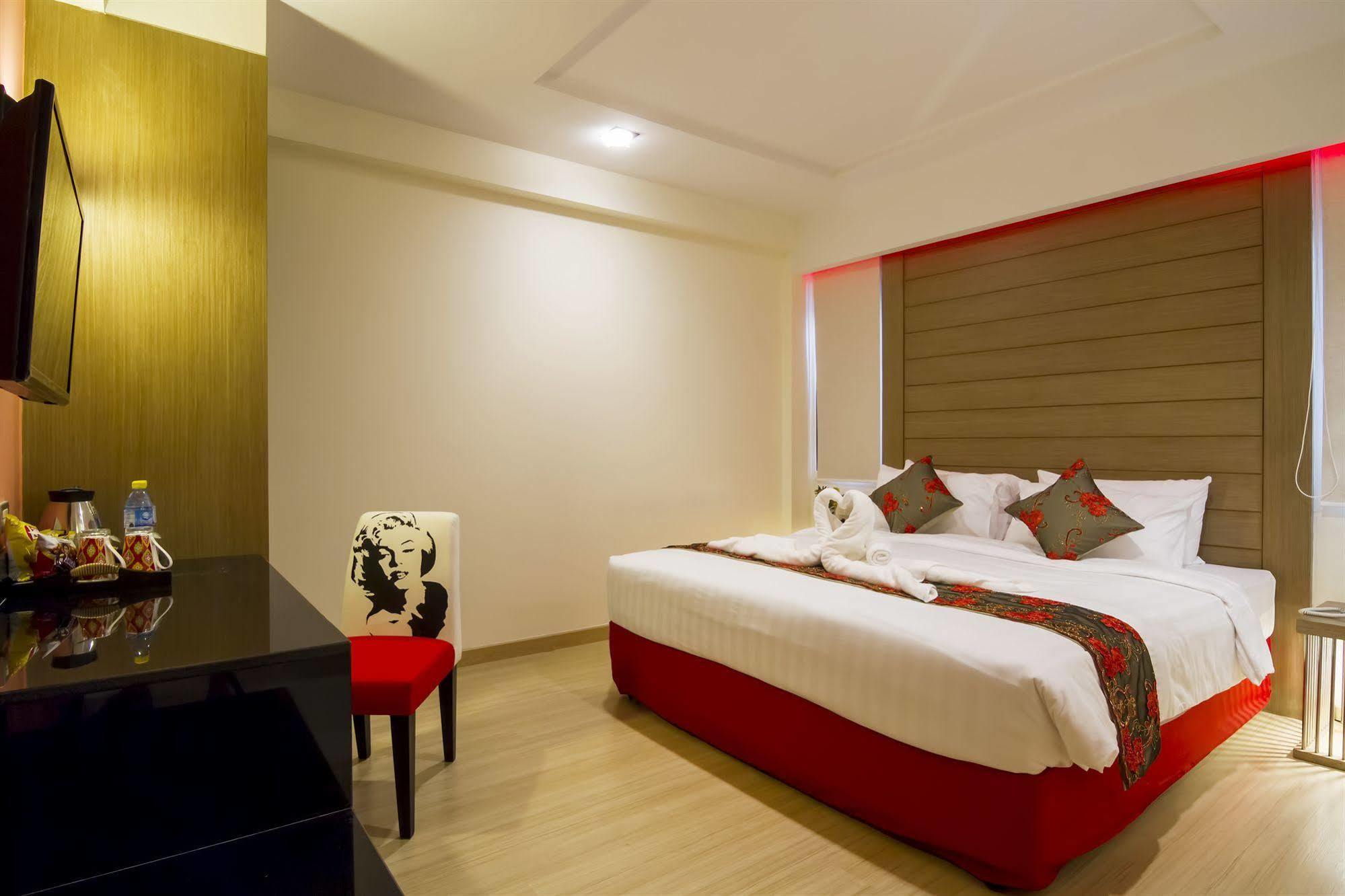 Eleven Avenue Hotell