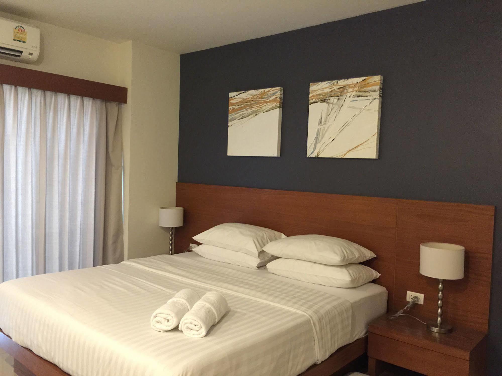 Khách sạn Pannapat Place 3*