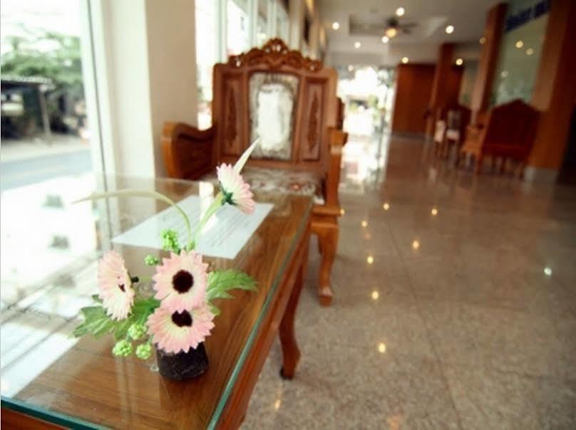 Wallada Place Khách sạn 2*