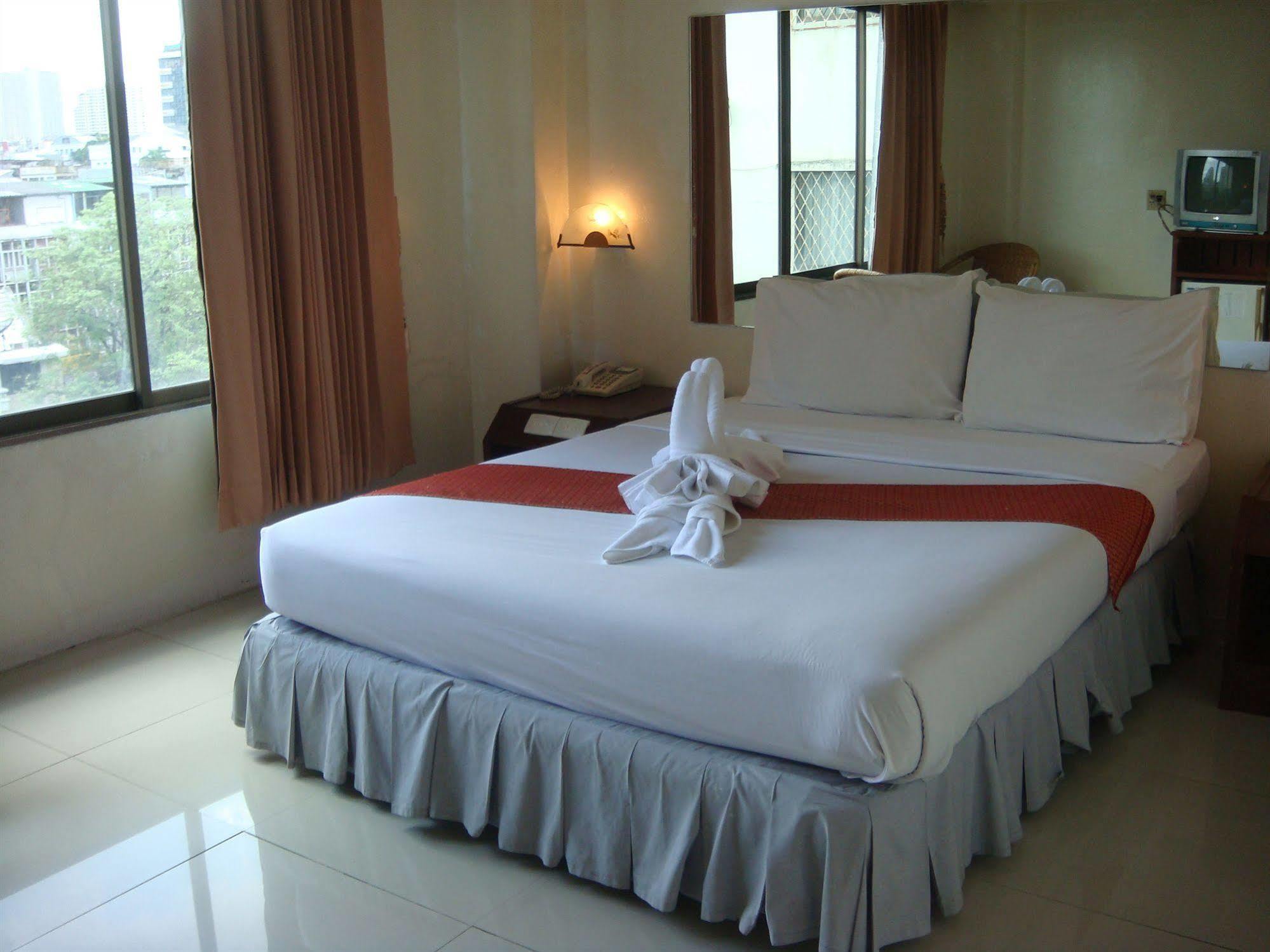 Wisma tamu Sapphirtel