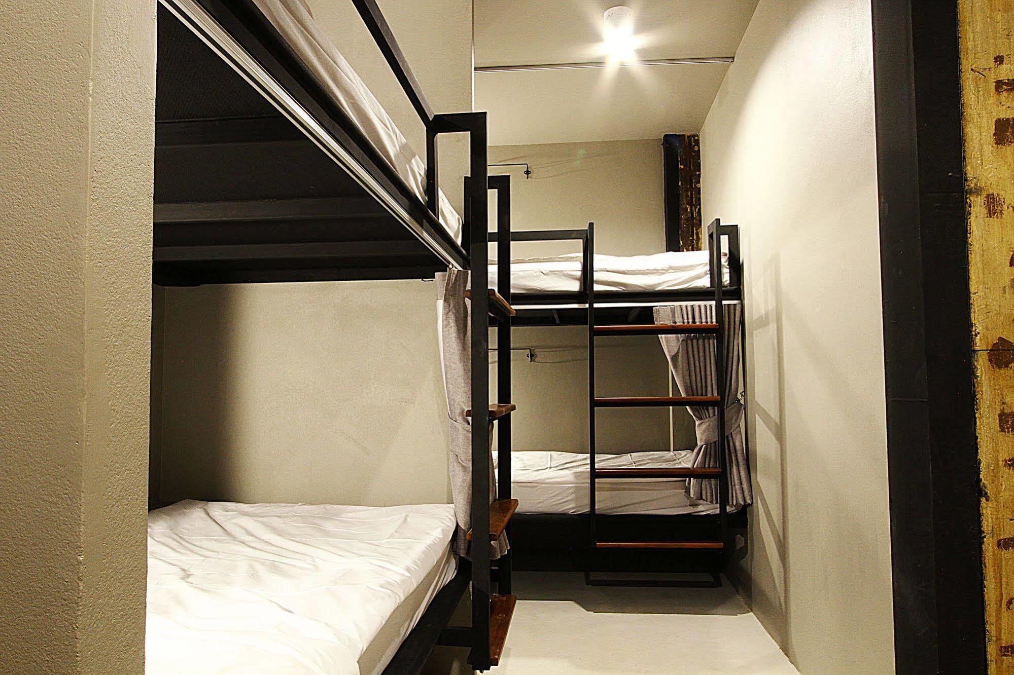 Here Hostal *