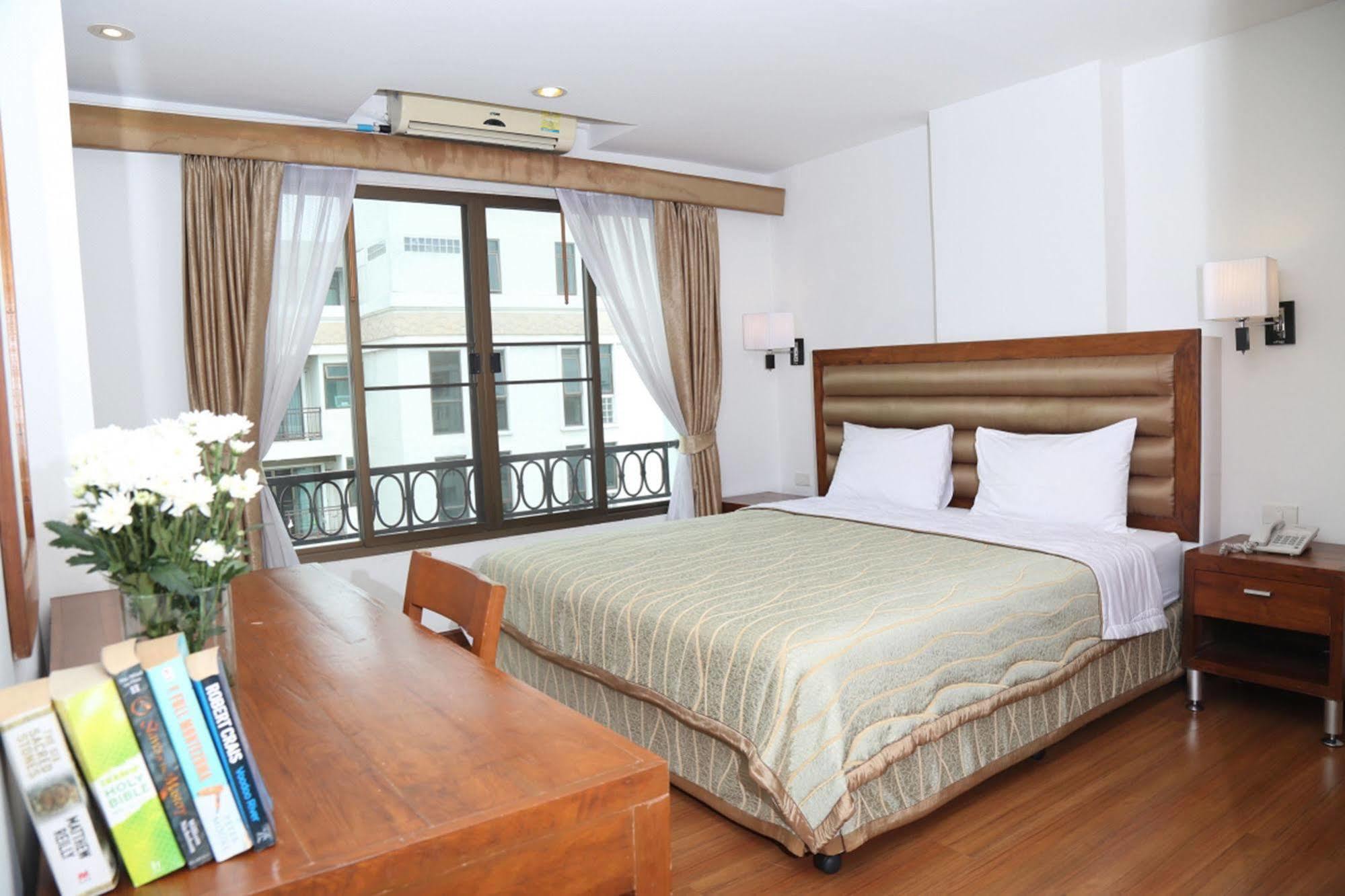 Lasalle Y Hotel
