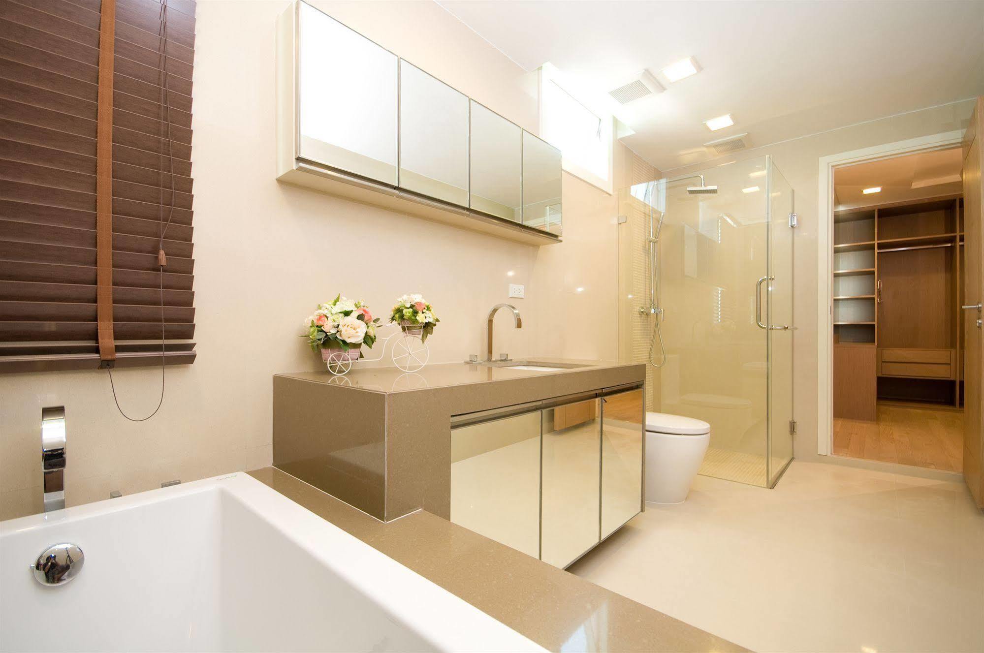 Hotel The Wind Sukhumvit 23 4*