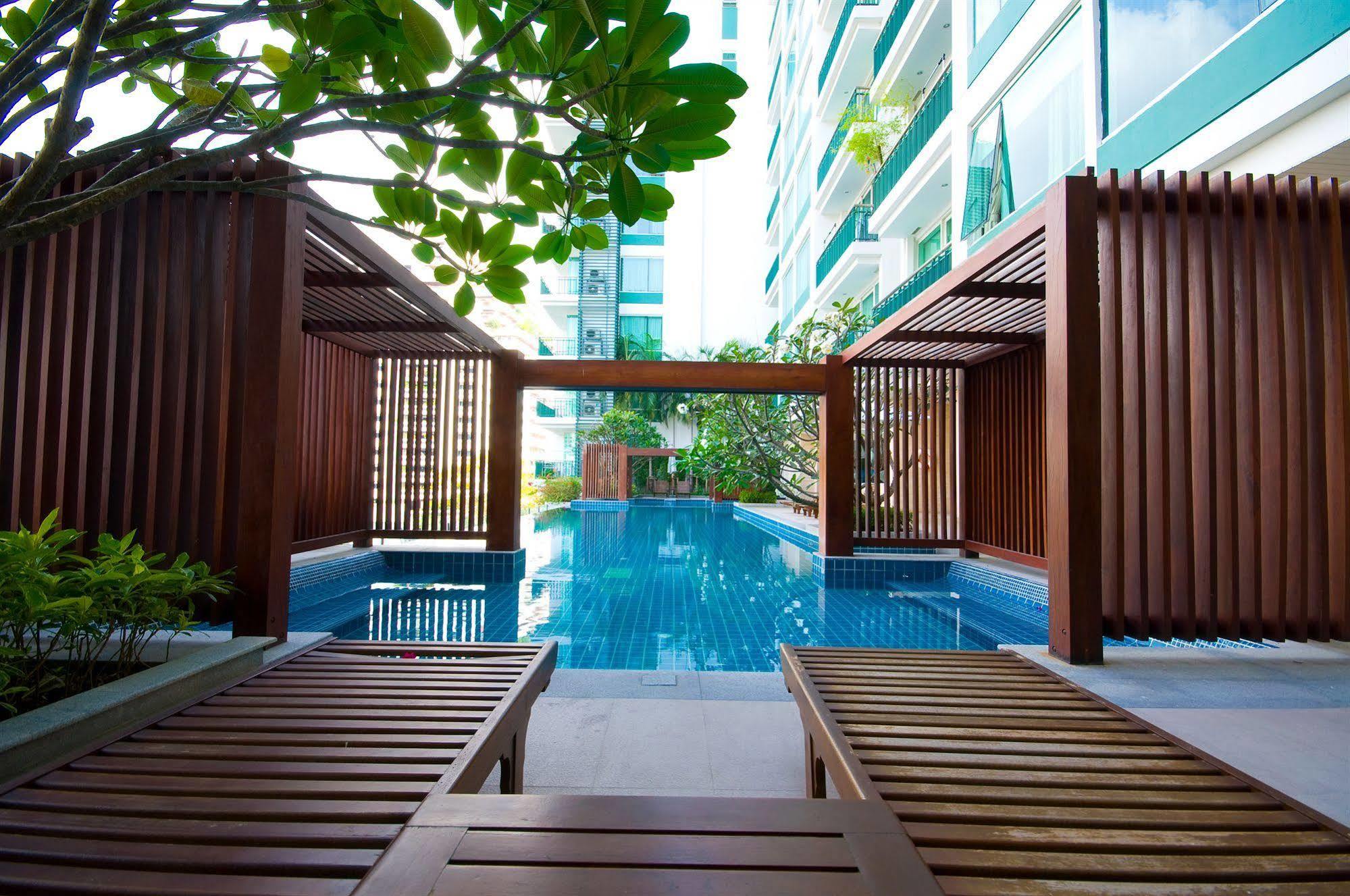 The Wind Sukhumvit 23 Hotel 4*