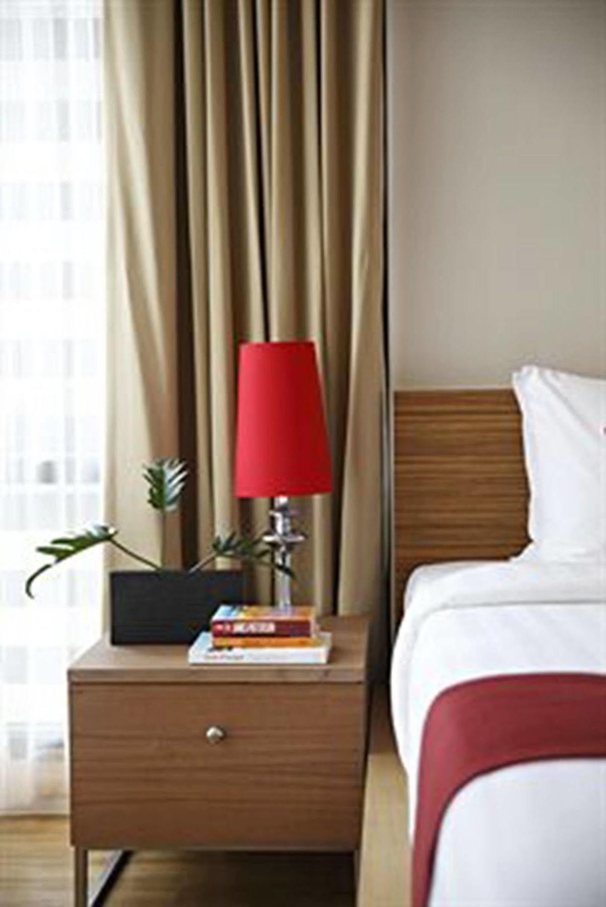 Amber Boutique Silom Khách sạn 3*