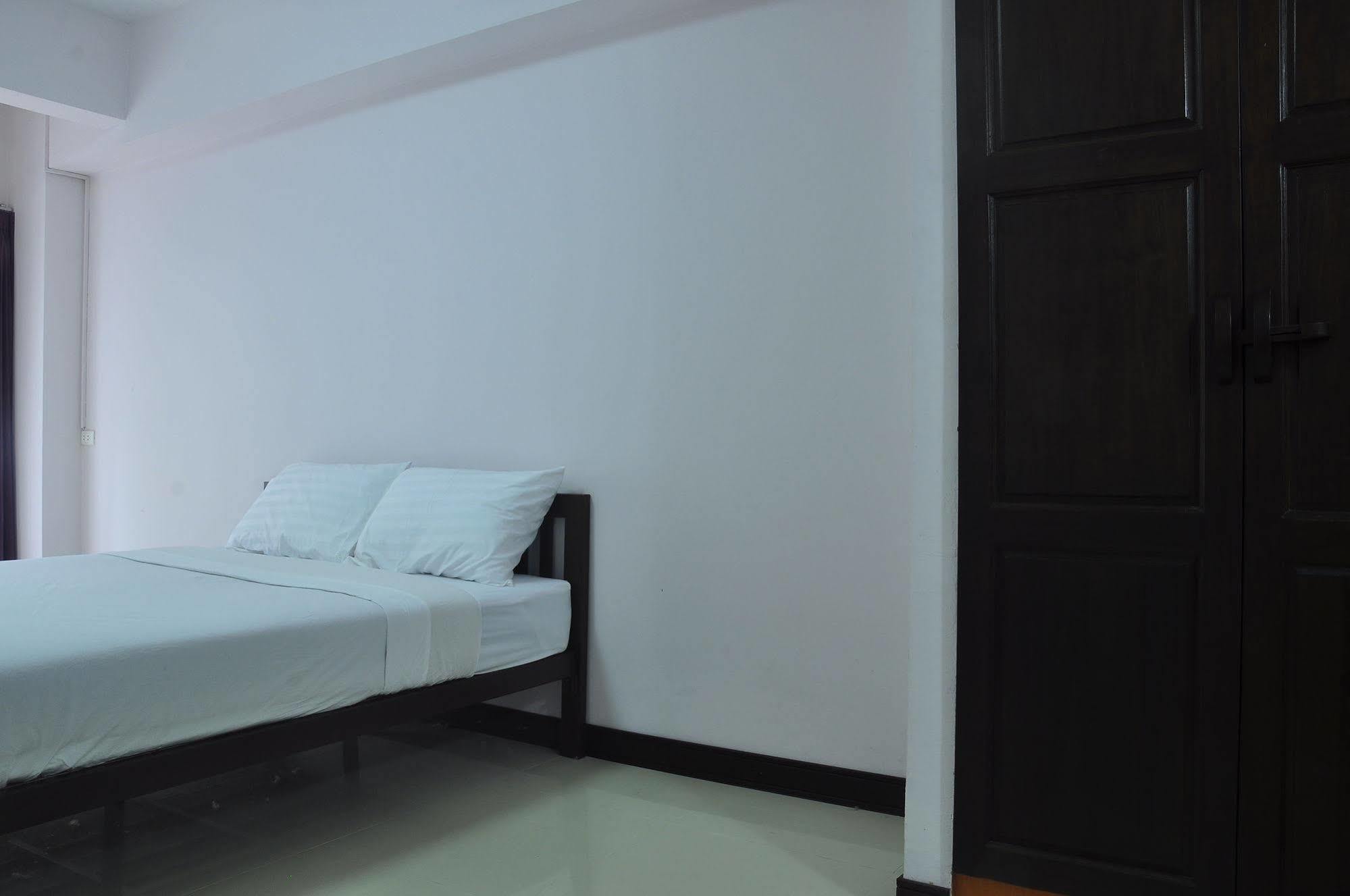 Greenhouse Apartment Bangkok
