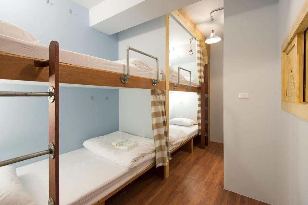 Hostal Barn & Bed Bangkok