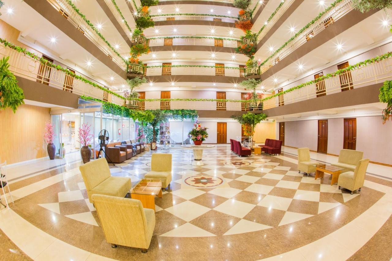 Three Seasons Hotel