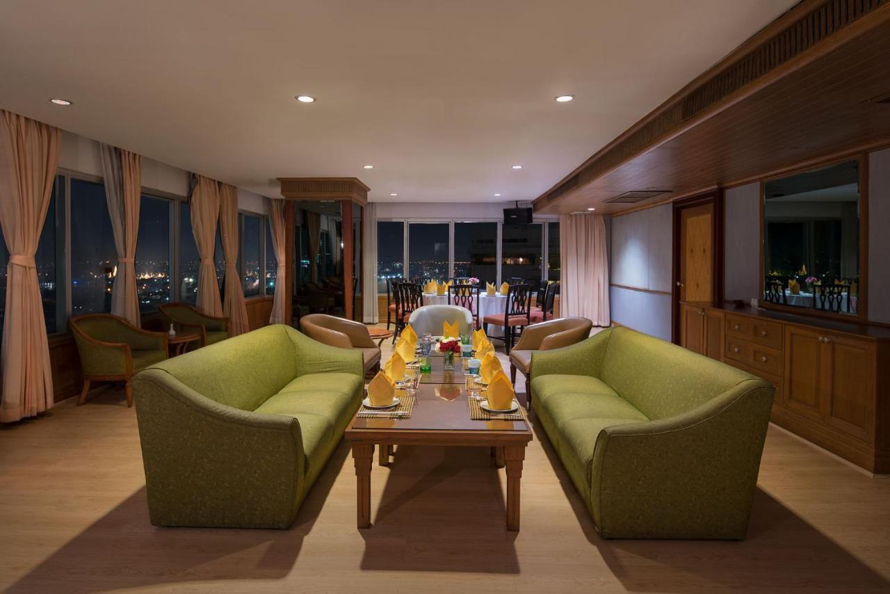 Palace Hotell