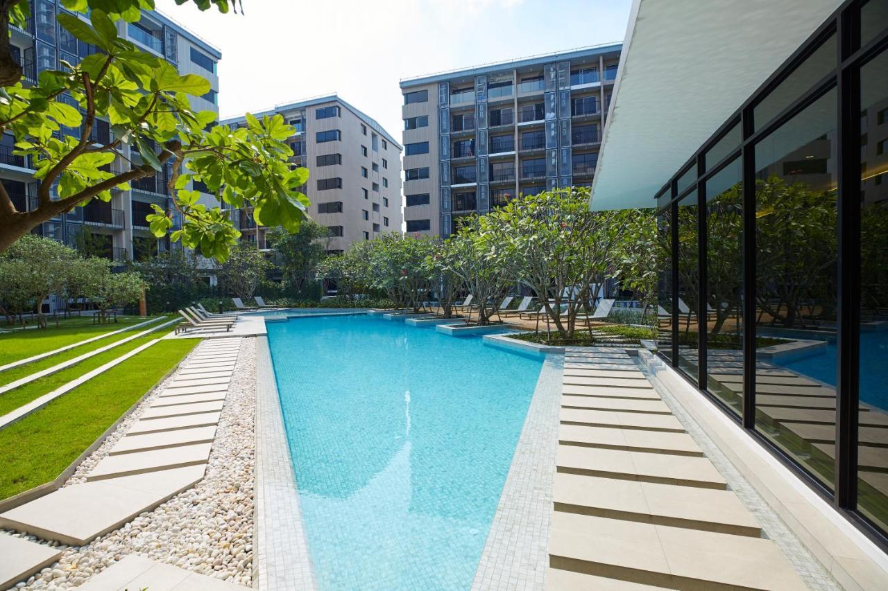 Floral - Blossom Sathorn Hospitality