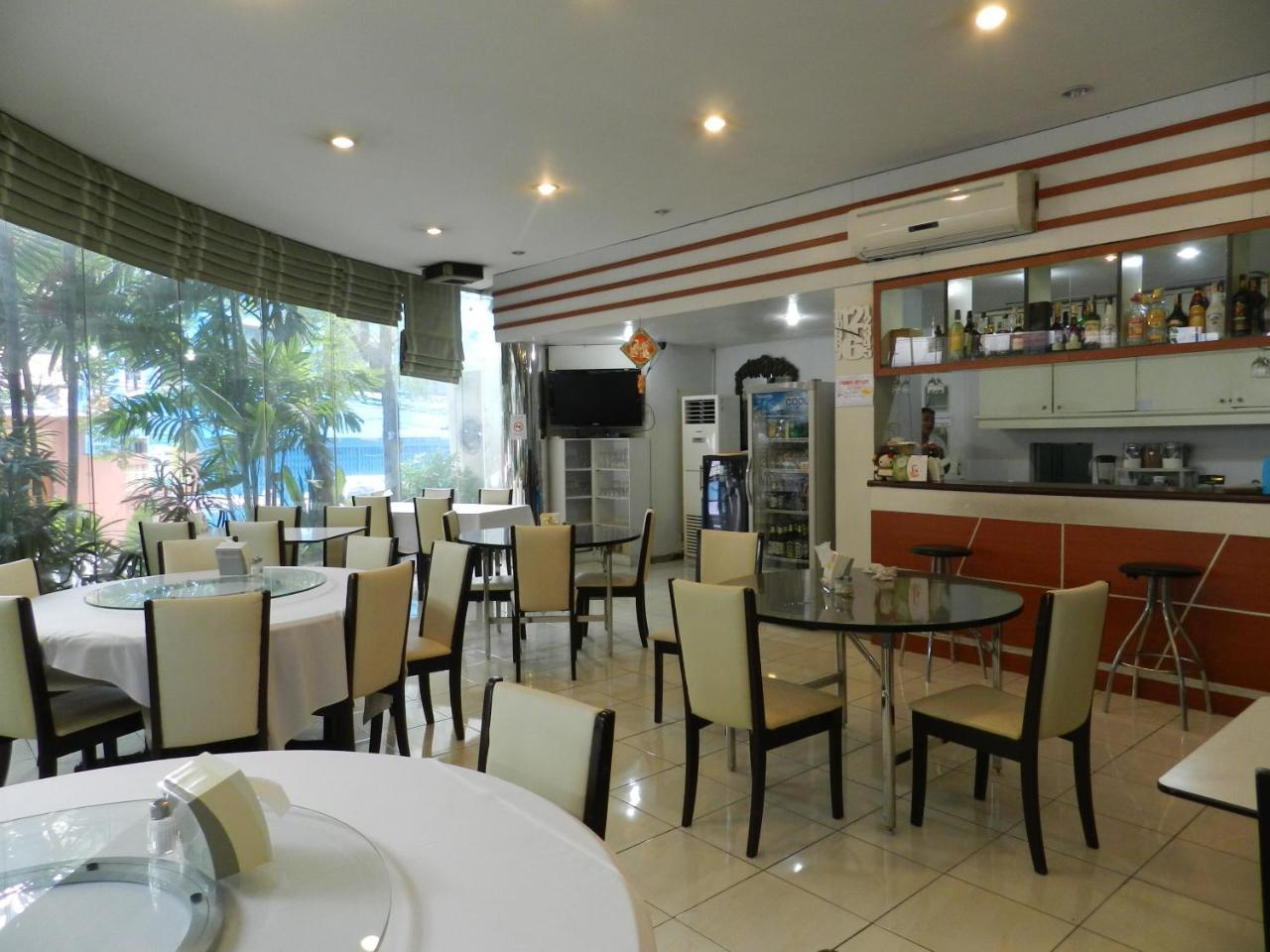 Rama 6 Hotel 2*