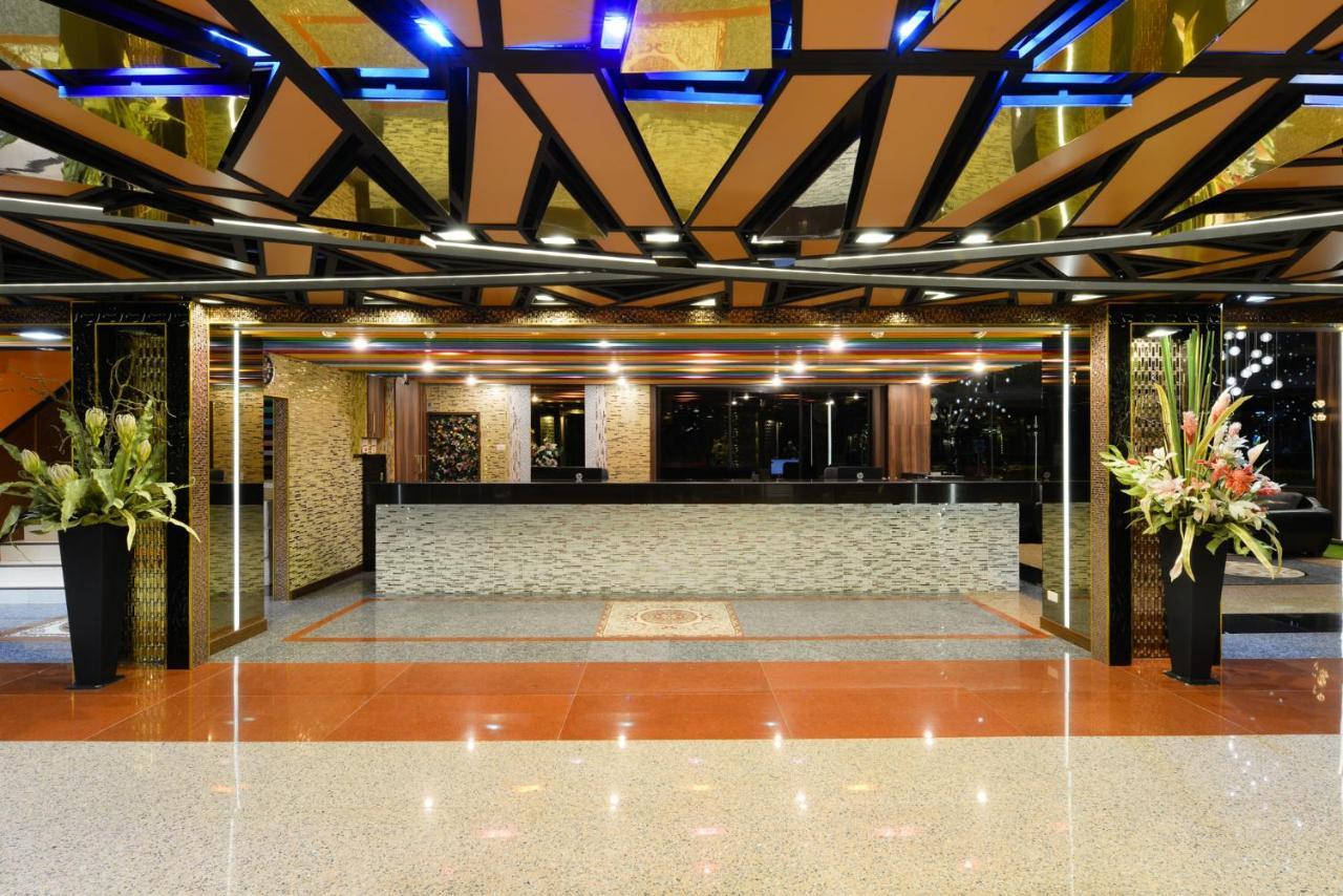 The Breton Hotel Media
