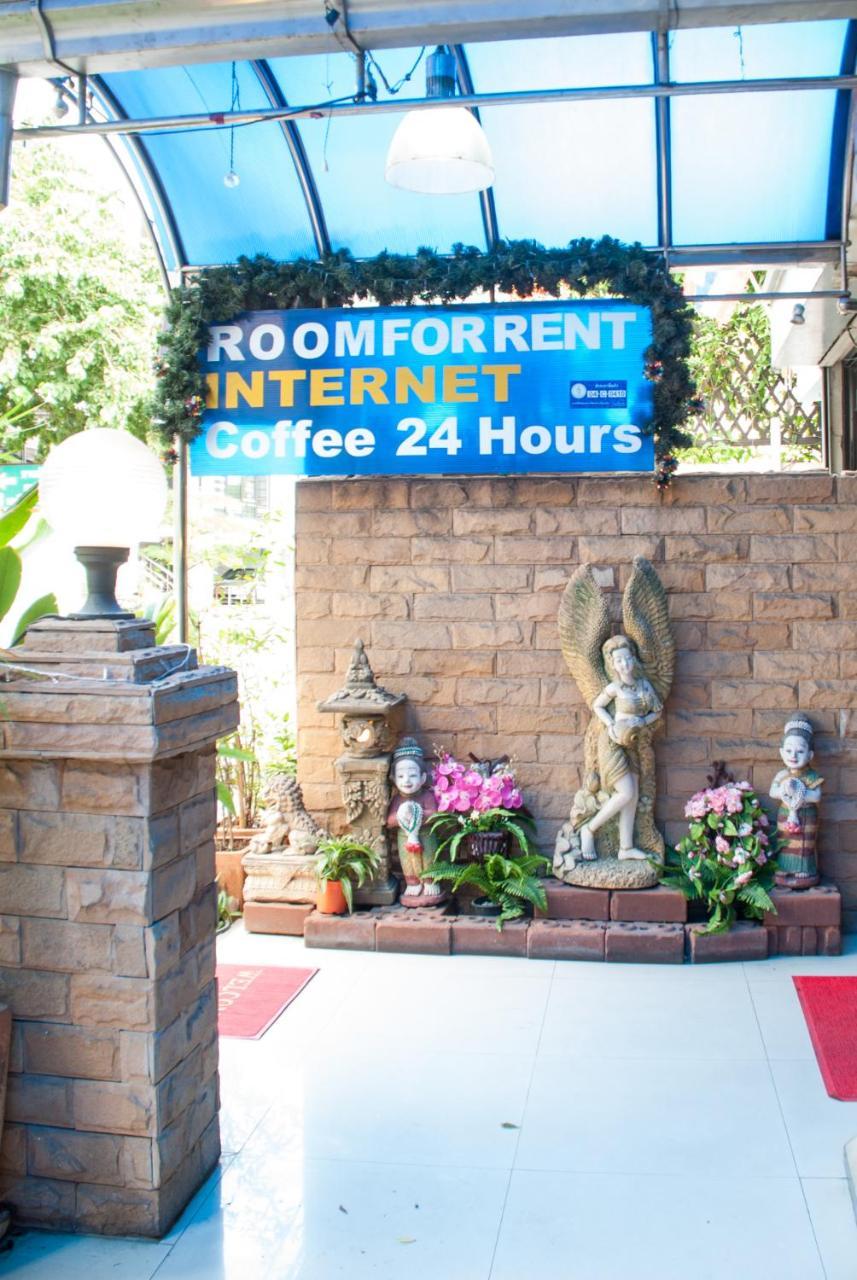 Thaiphiphat House Guest house
