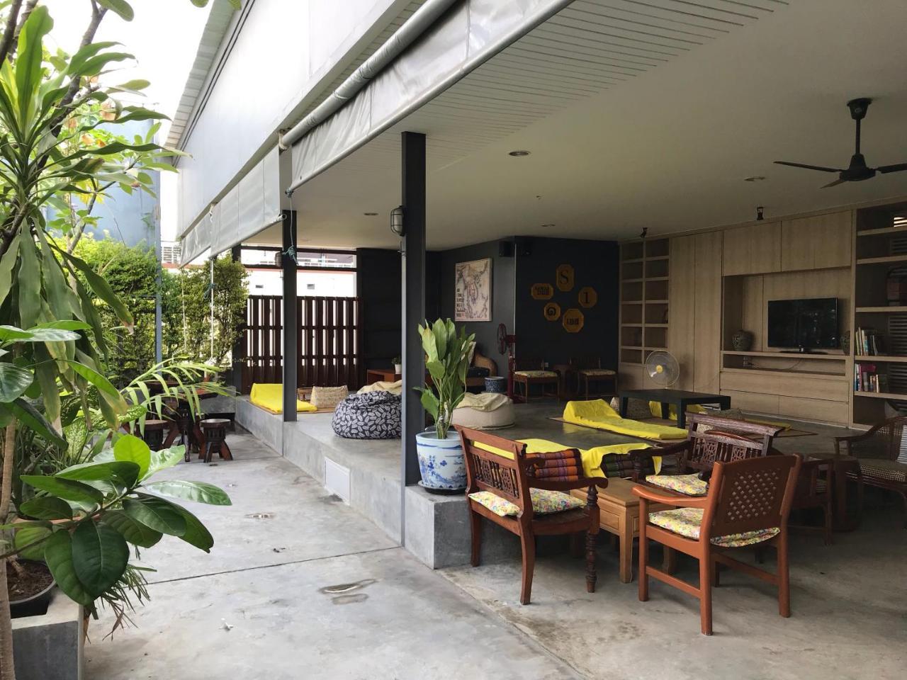 S1hostel