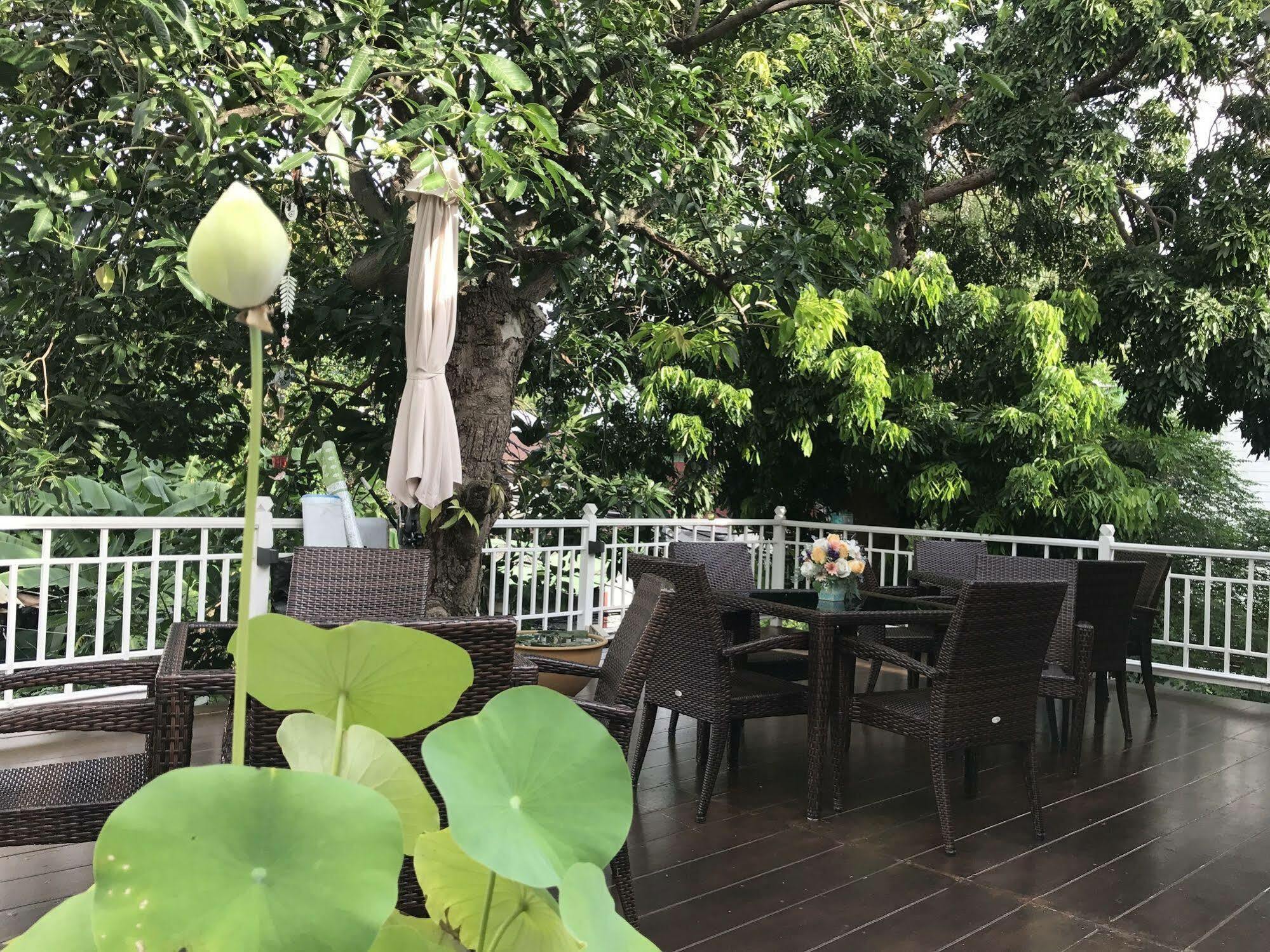 Hostal Baankachitpan