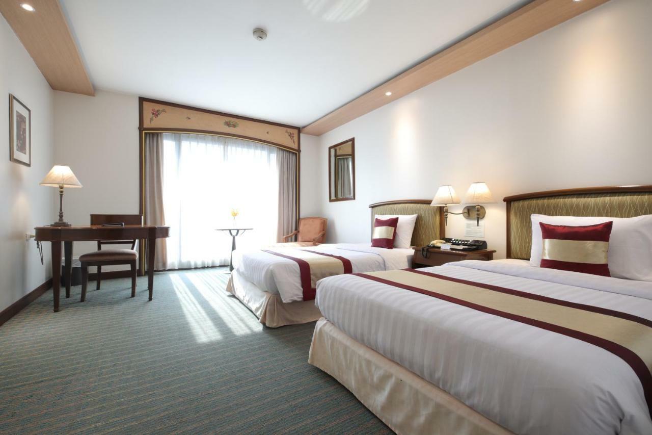 The Royal Hotell