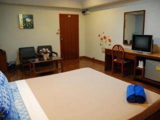 Apartment Galleria@subway Bangkok