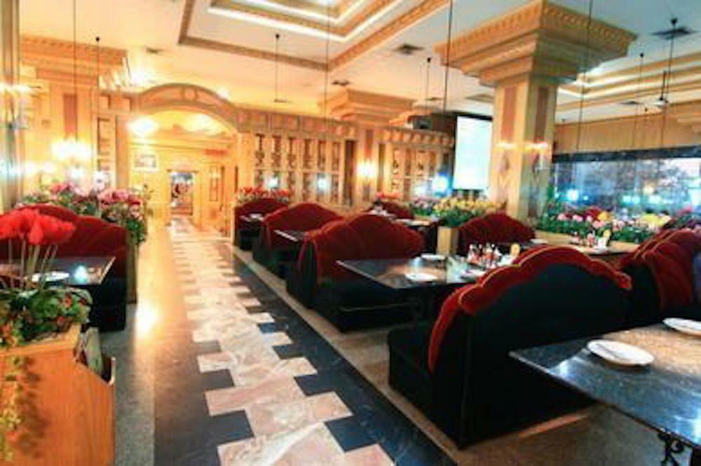 13 Coins Airport Ngam Wong Wan - Domestic Hotel Bangkok