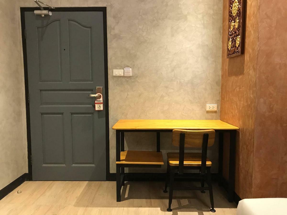 Center Point Plaza Hostel *