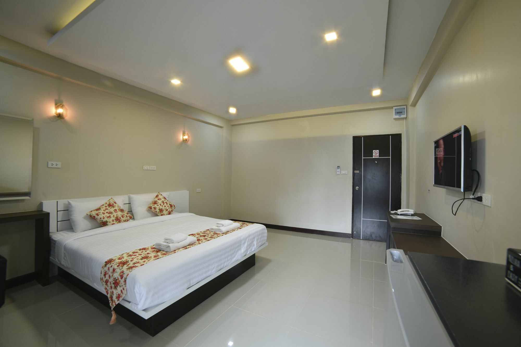 Hotel Gold Airport 3*