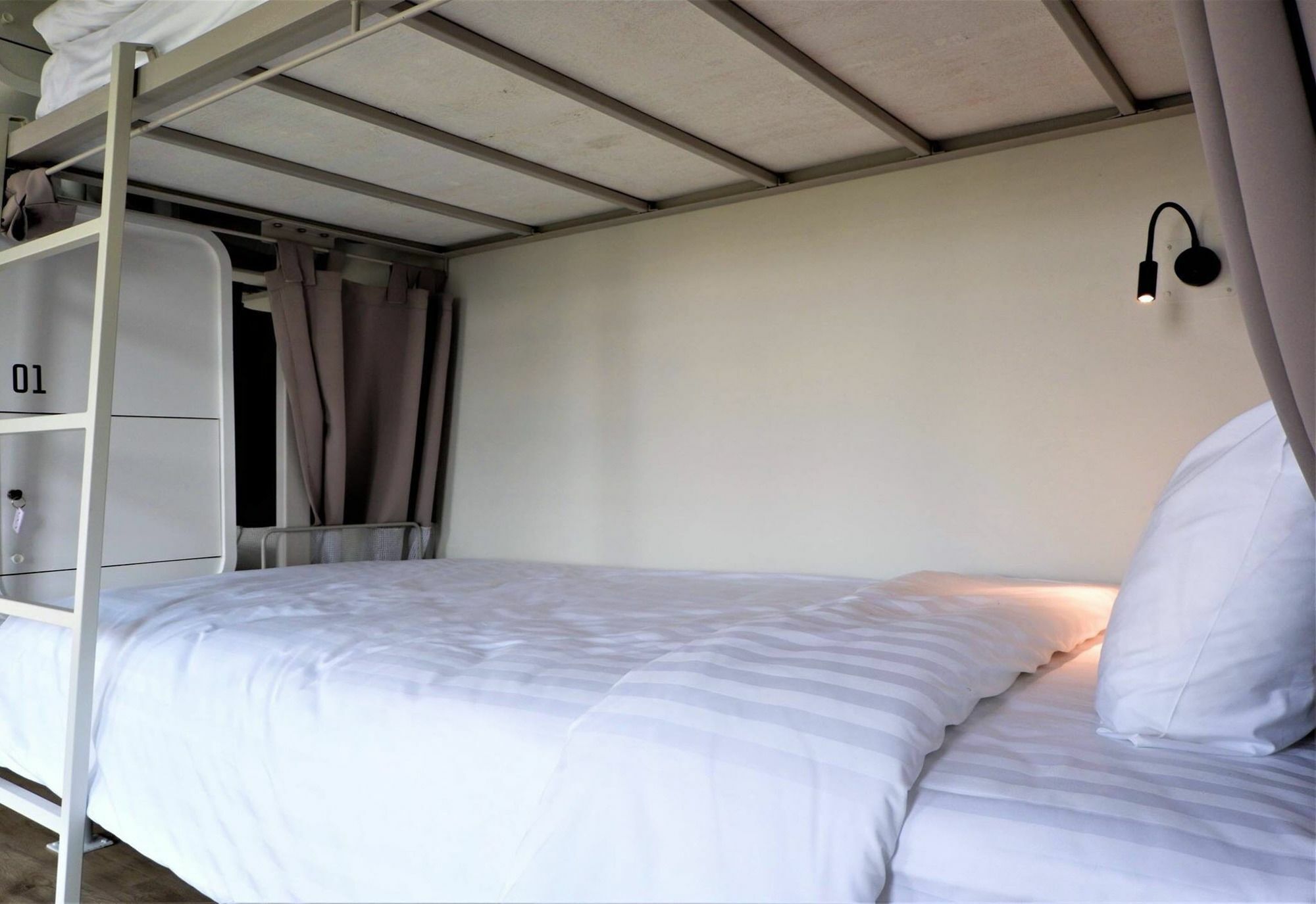 Bedspread - Adults Only Bangkok