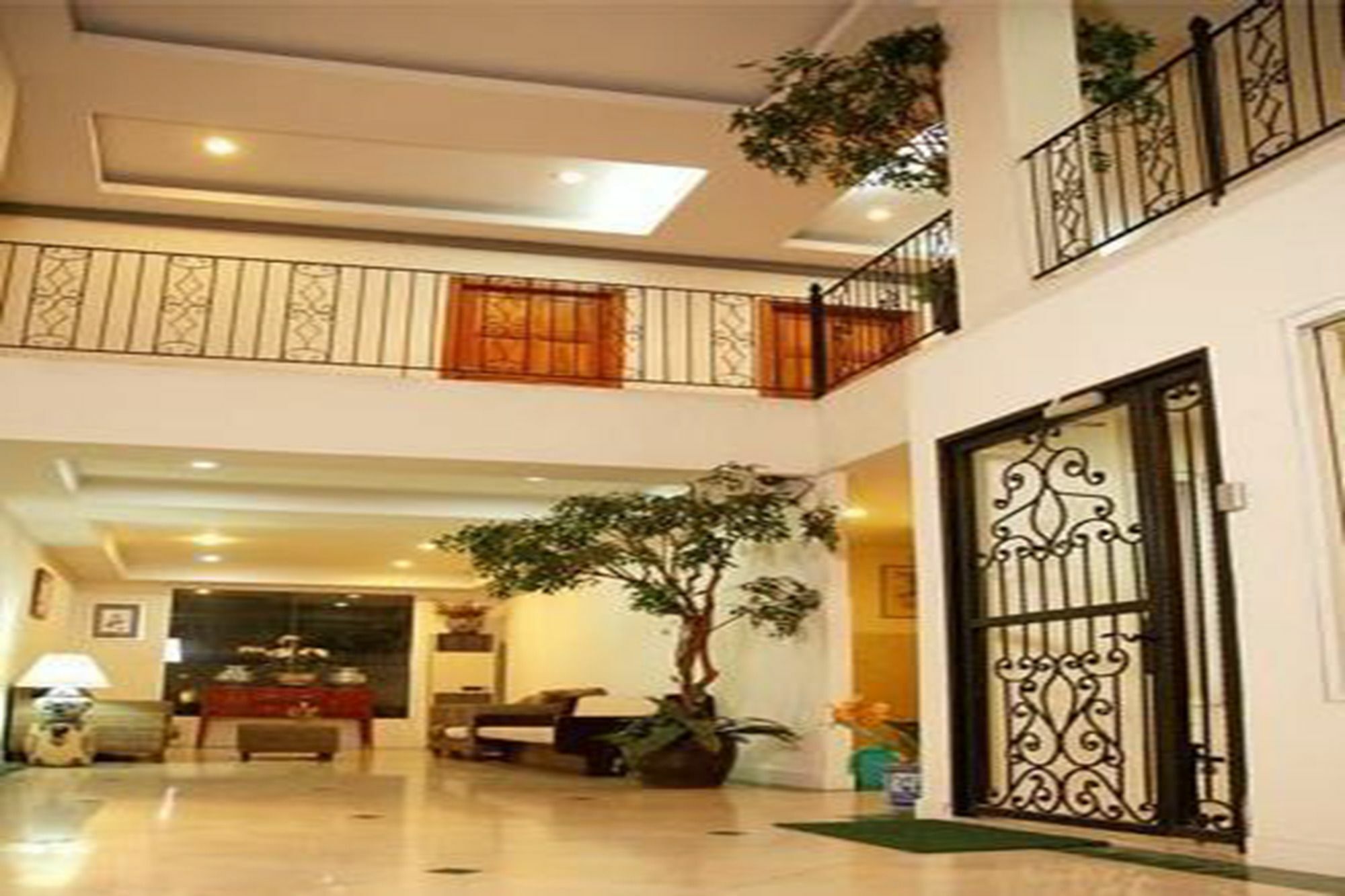 Royal Pimand Hotel Hotel