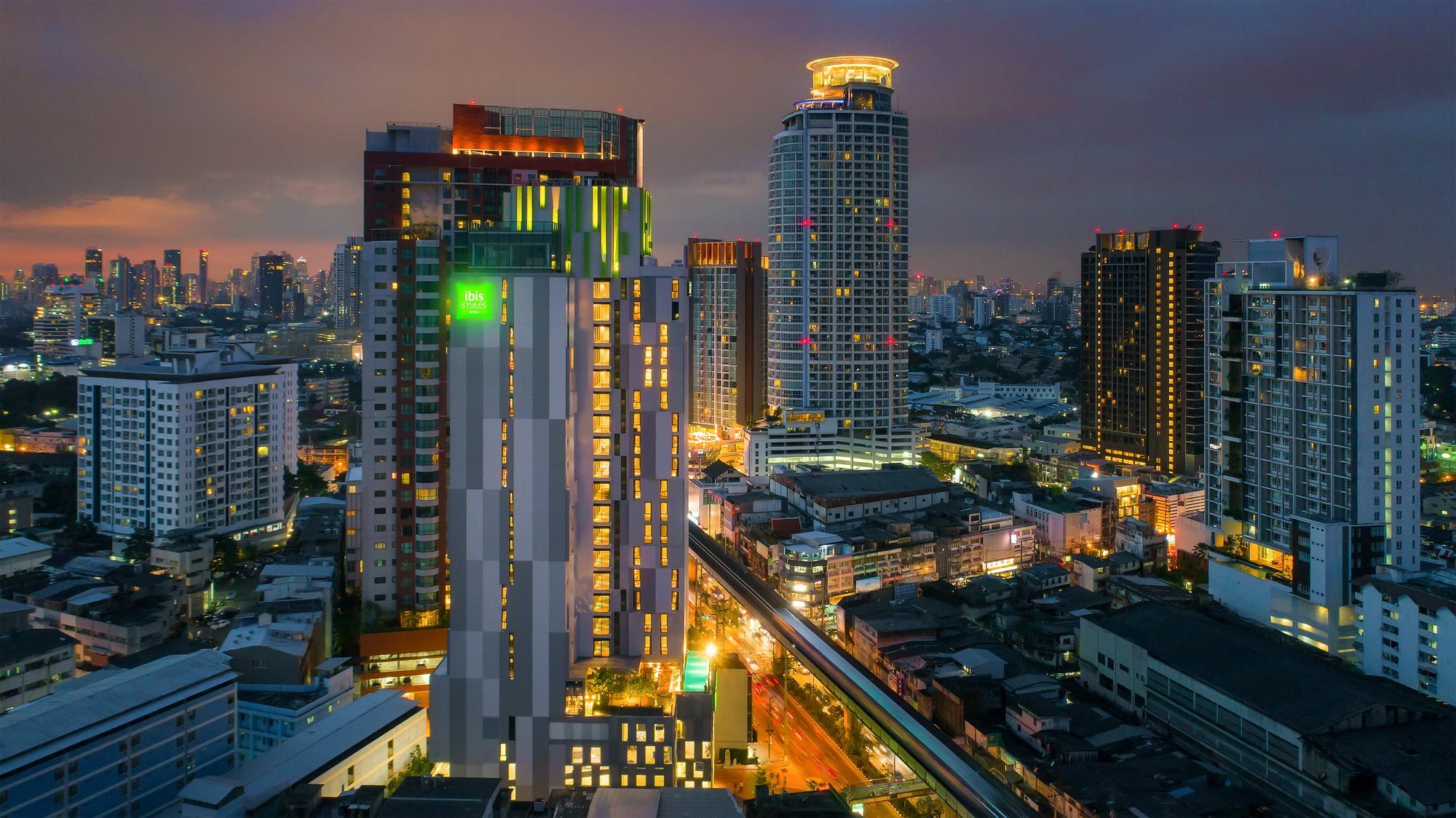 Khách sạn Ibis Styles Sukhumvit Phra Khanong 4*