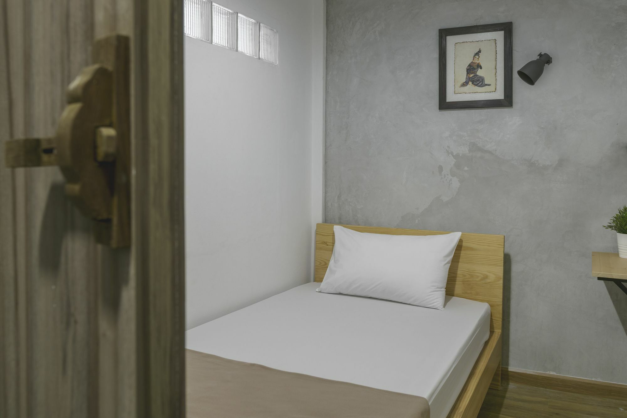 Hostal Ora *