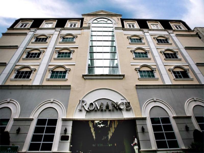 Romance Srinakarin Khách sạn