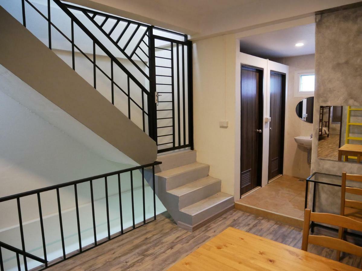 Np House Pratunam Gjestgiverier Bangkok