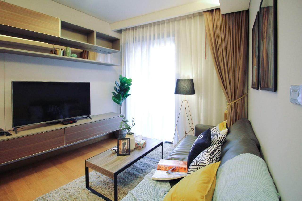 Apartment Hiii-homtel At Soi 24 Sukhumvit With Rooftop Boundless Pool-bts Phrom Phong&em District Bangkok