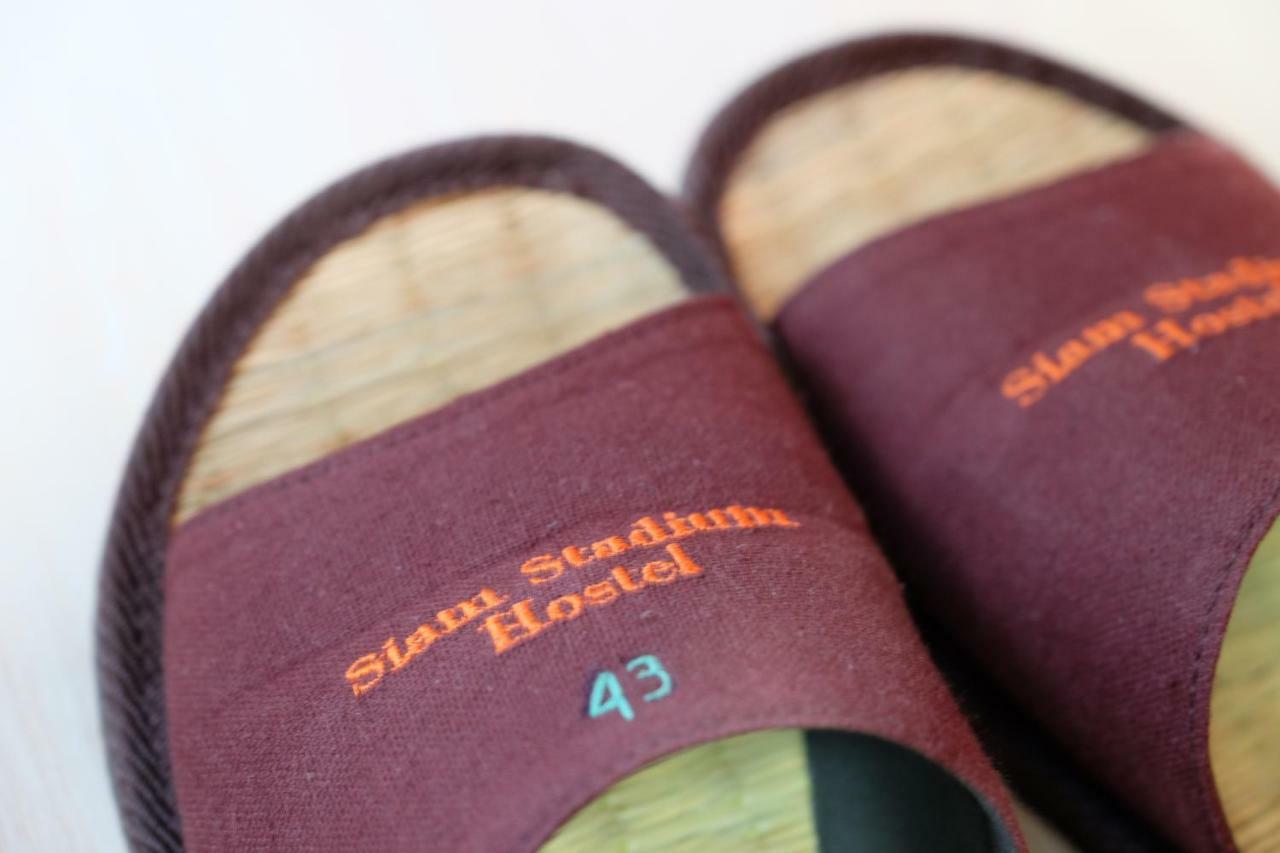 Siam Stadium Hostal *