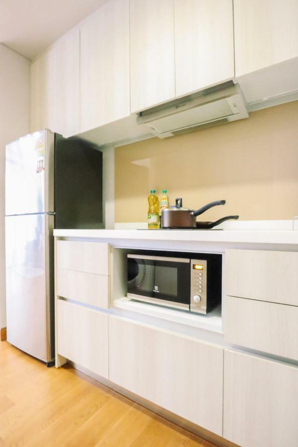 Hiii-homtel At Soi 24 Sukhumvit With Rooftop Boundless Pool-bts Phrom Phong&em District Apartment Bangkok