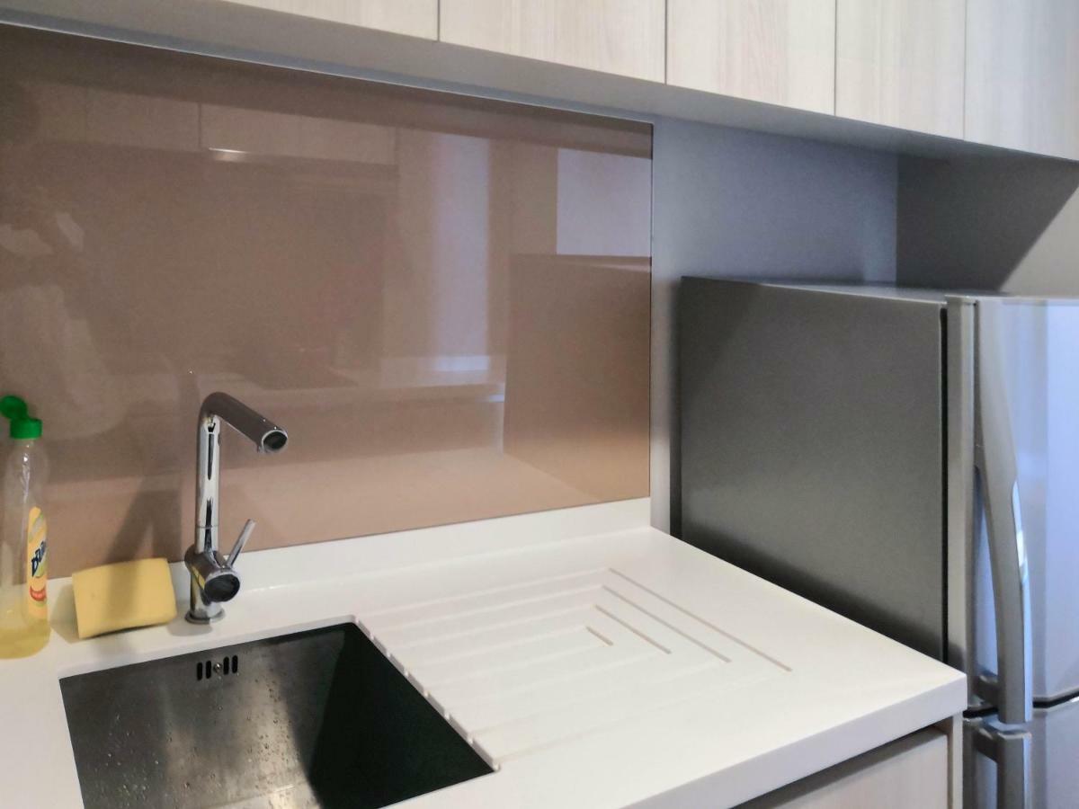 Hiii-homtel At Soi 24 Sukhumvit With Rooftop Boundless Pool-bts Phrom Phong&em District Apartment Bangkok