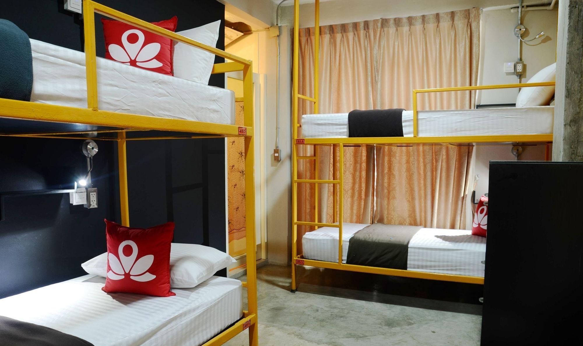 Zen Silom 14 Khách sạn 2*