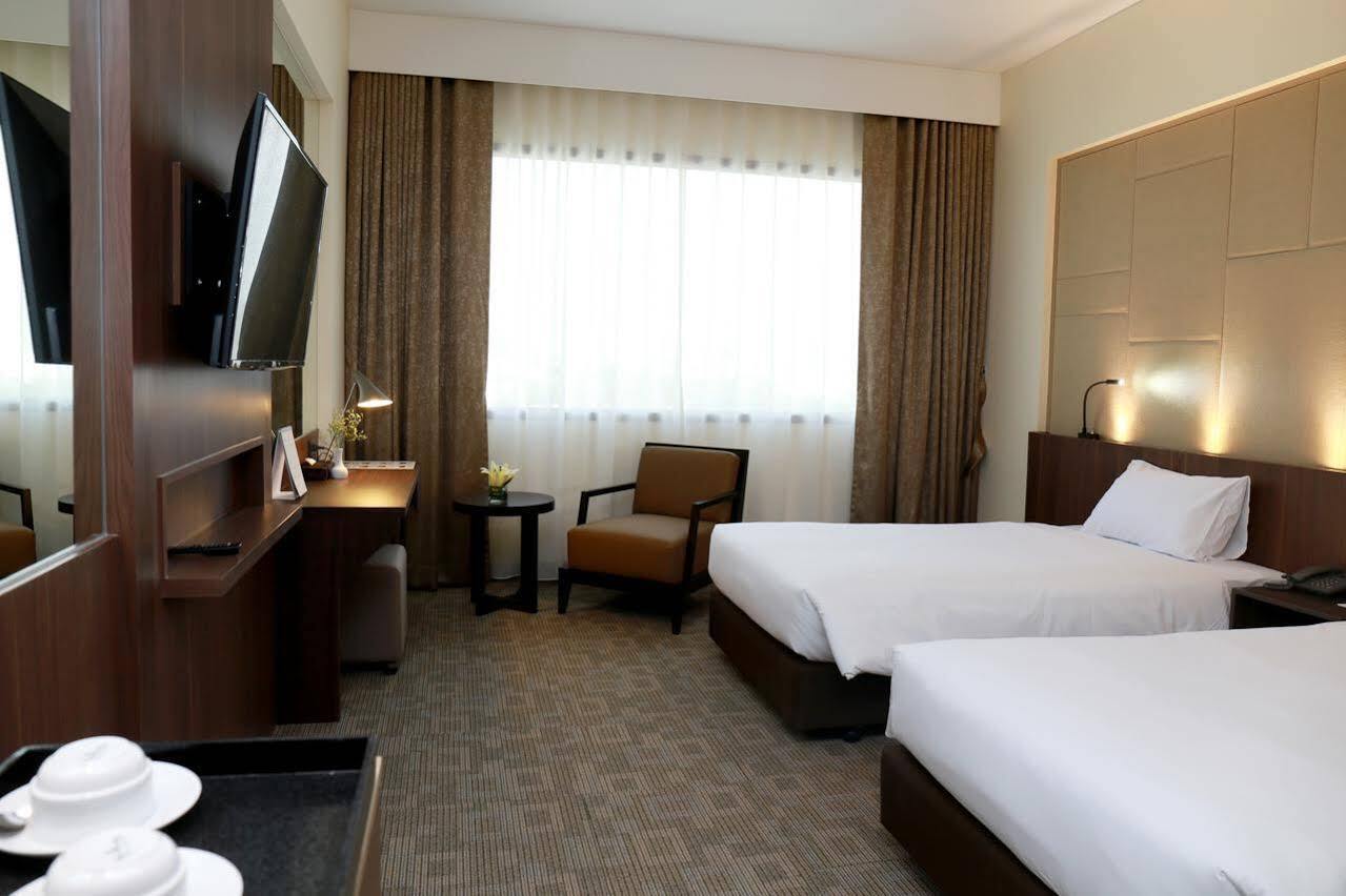 Hotell Louis Tavern Bangkok