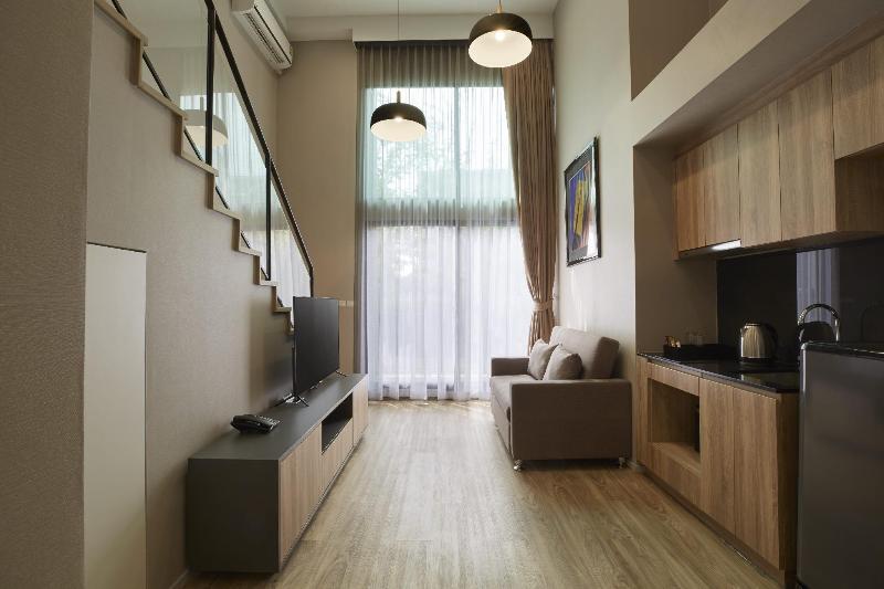 Floral - Blossom Sathorn Hospitality 5* Bangkok