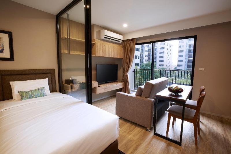 Floral - Blossom Sathorn Hospitality Hotel 5*