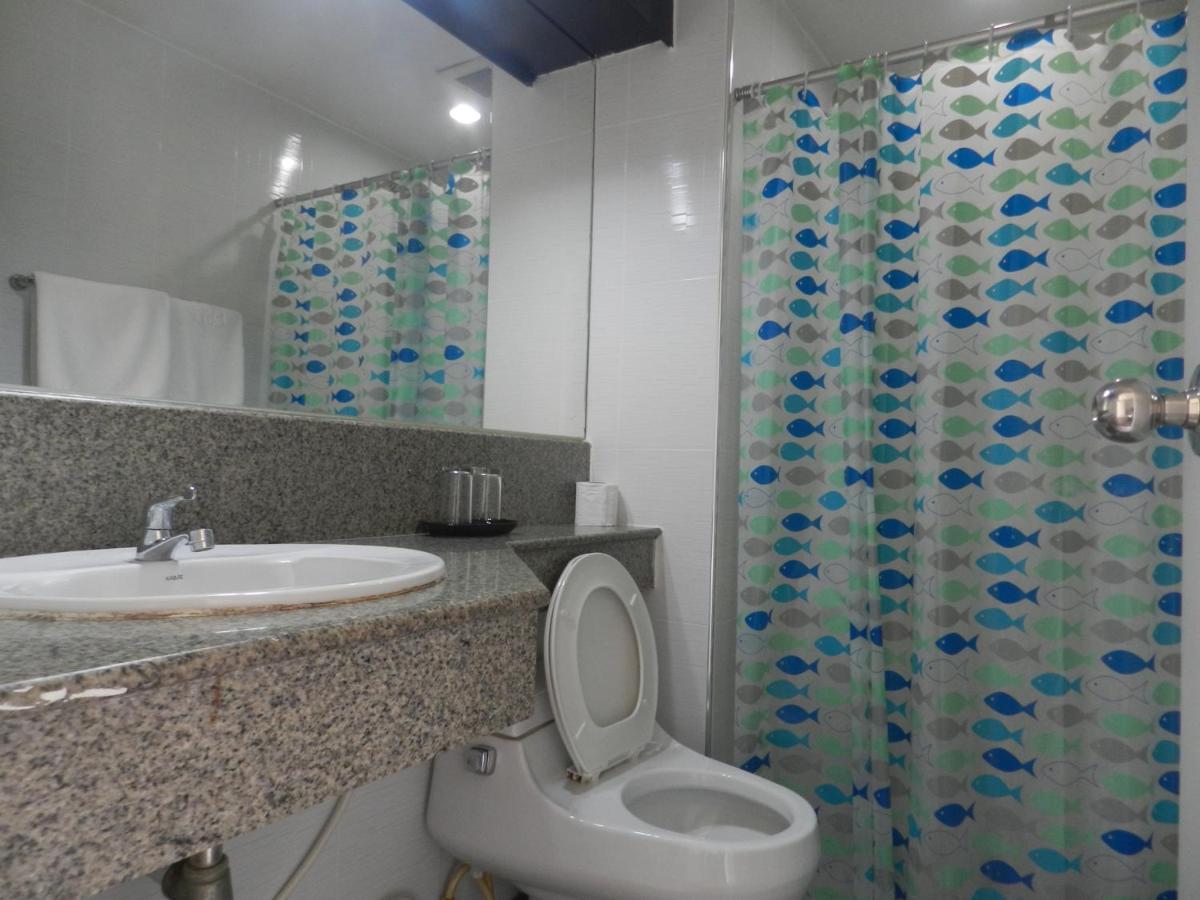 Rama 6 Hotel 2*