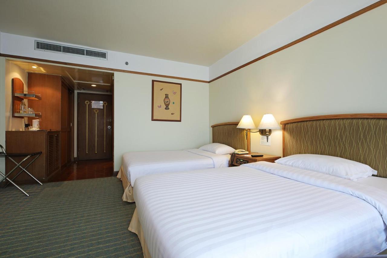 The Royal Hotell 4*