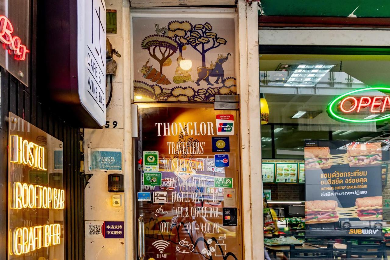Thonglor Travellers And Cafe Hostal