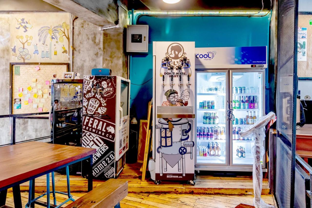 Hostal Thonglor Travellers And Cafe *