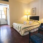 The Sunrise residencia
