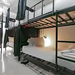 Oyo 1158 Thestaycafe Hostel