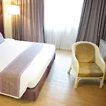Trang Hotel, Bangkok