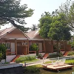 Nontnatee Homestay And Restaurant