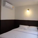 Four Sisters Homestay